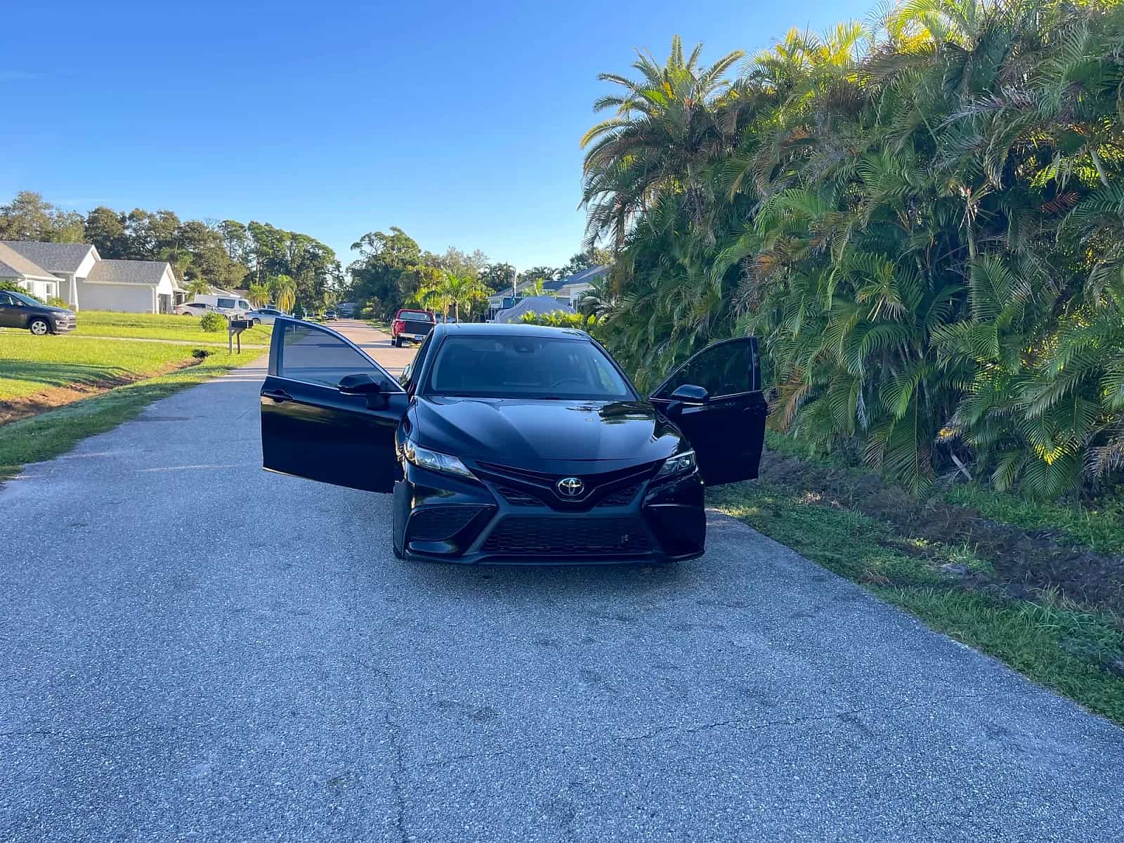 2023 Toyota Camry - Photo 3