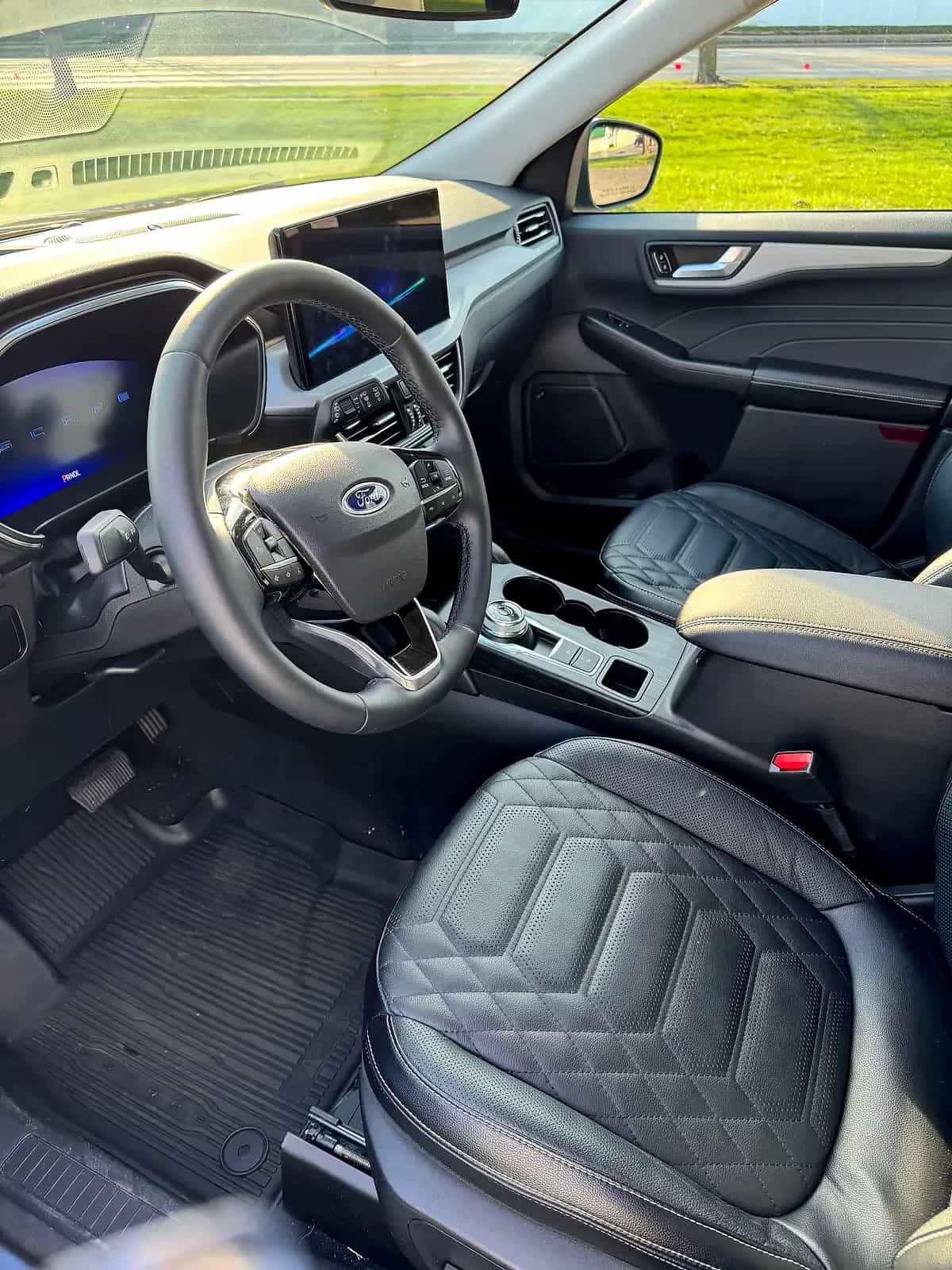 2024 Ford Escape - Photo 2